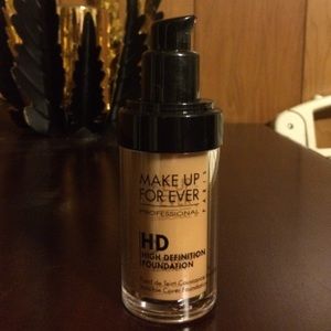 Make up forever HD foundation