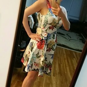 NWT Plunge sweet heart flirty dress