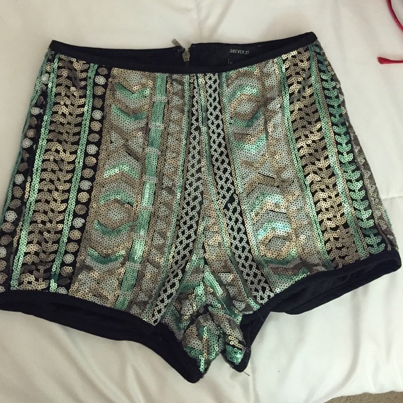 Cute sequin shorts!!