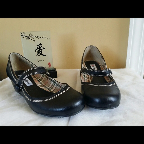 ✋SOLD ✋Mary Jane shoes