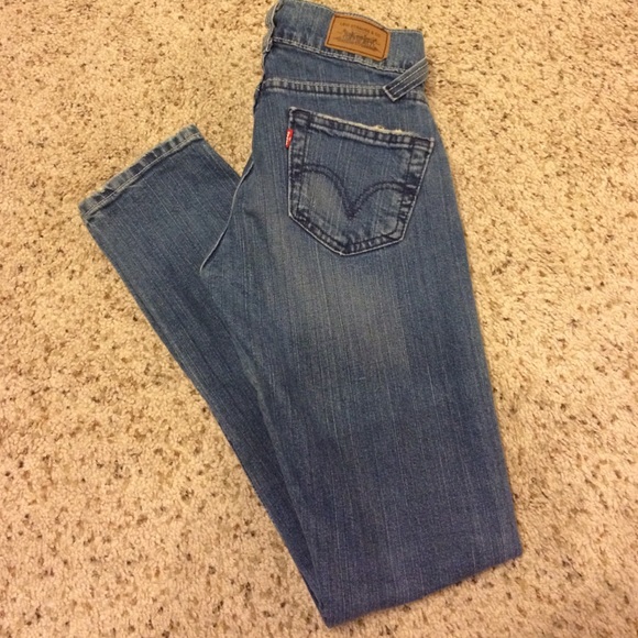 ❗️SOLD❗️levi 504 slouch skinny