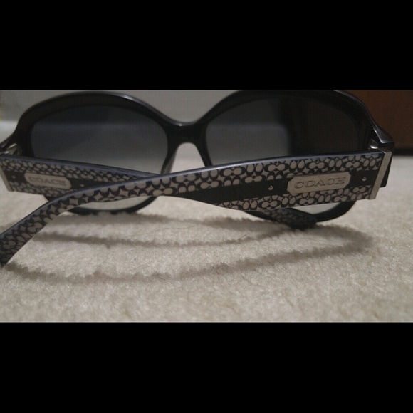 Coach sunglasses - Picture 2 of 2