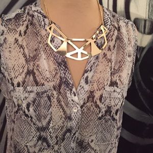 Grey Snake / Reptile print sleeveless top