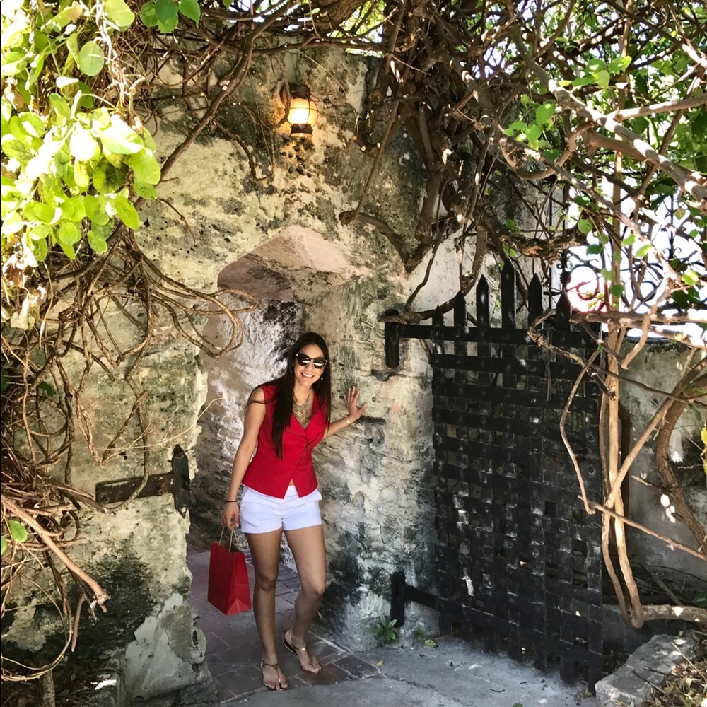 Meet your Posher, Valeria