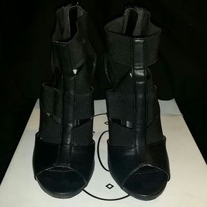 Steve Madden size 6.5 high heels