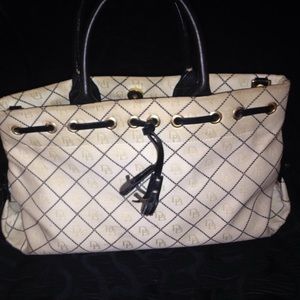 Dooney & Bourke handbag