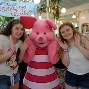 Meet your Posher, Abby