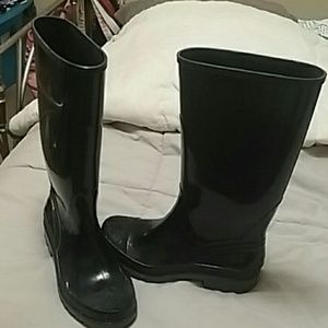 Rain boots