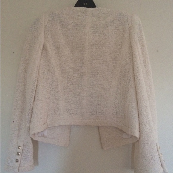 SOLD ivory ZARA blazer - Picture 3 of 4