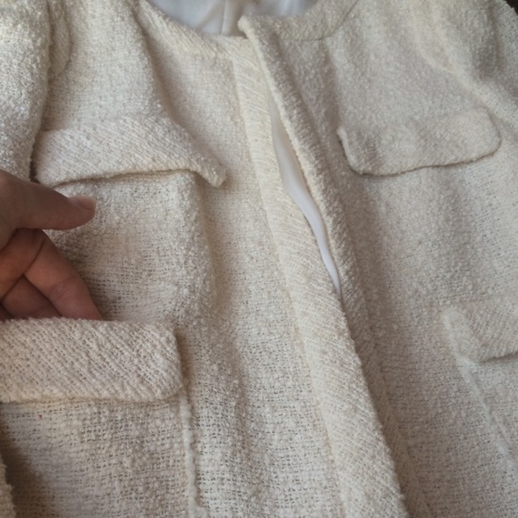 SOLD ivory ZARA blazer - Picture 4 of 4