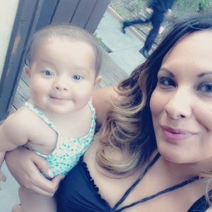 Meet your Posher, Leticia
