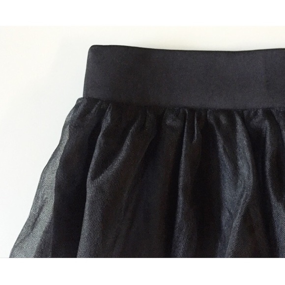 ❌SOLD❌Tulle Skirt - Picture 3 of 4