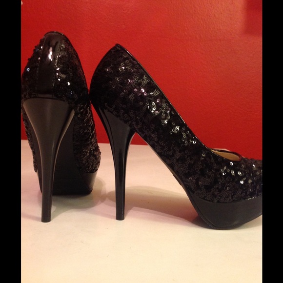 Wassio Black Sequin heels size 6.5