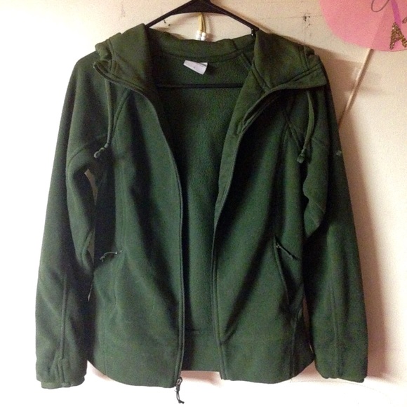 Warm and Comfy Olive Columbia Jacket SMALL