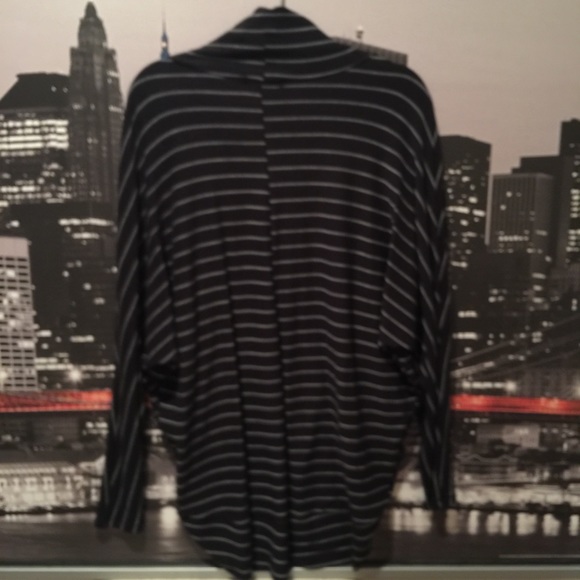 Sweater - Picture 2 of 3