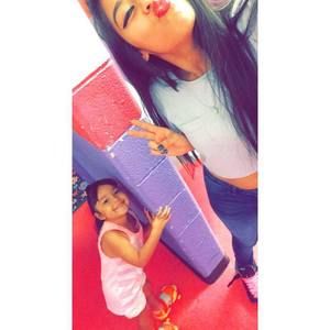 Meet your Posher, Anissa