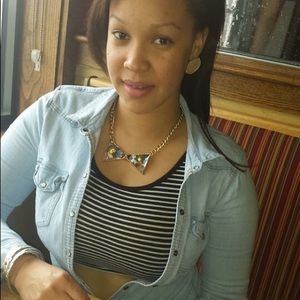 Meet your Posher, Janel