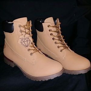 Rock & Candy boots size 6.5 new