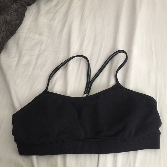🔹Lululemon Black power Y sports bra🔹