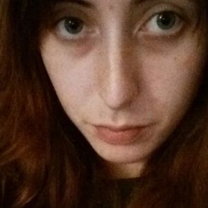 Meet your Posher, Chloe