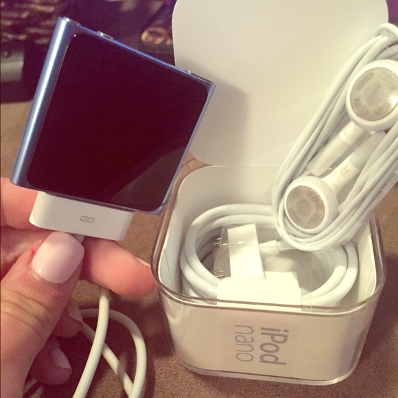 🚫Blue iPod Nano 6th Gen 8 gb🚫 sold - Picture 1 of 4