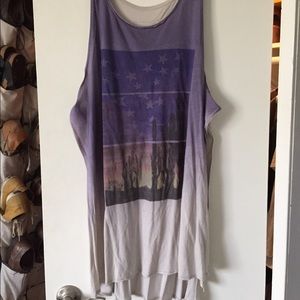 Cacti tee + metal tank