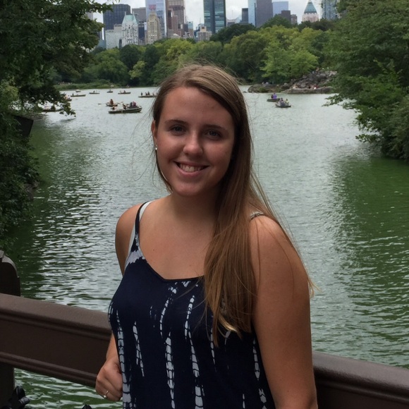 Meet your Posher, Ashley - Picture 1 of 1