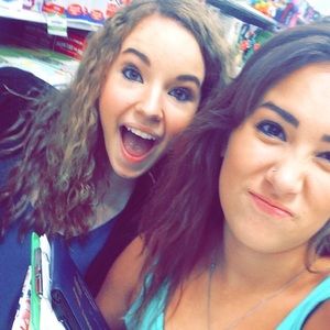 Meet your Posher, Vanessa