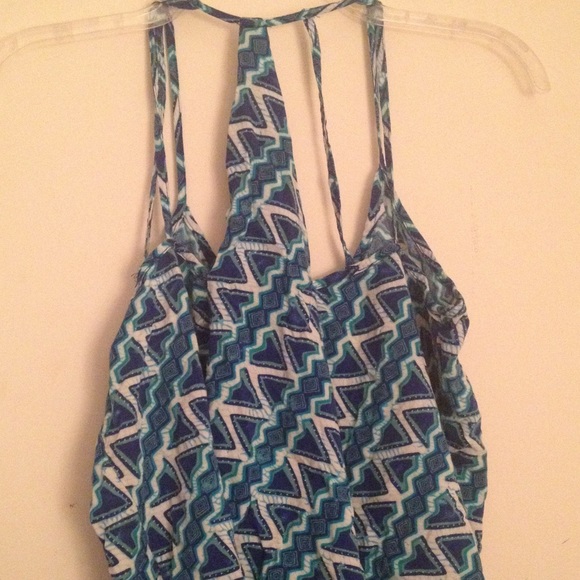 Green and Blue Sleeveless Tank Top - Picture 3 of 4