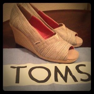 NEW TOMS Wedges