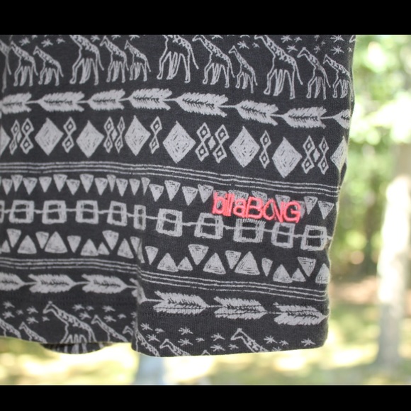 Billabong Aztec Print Bodycon Dress 🔹▪️ - Picture 3 of 4
