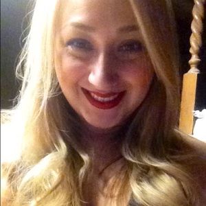 Meet your Posher, Lucy