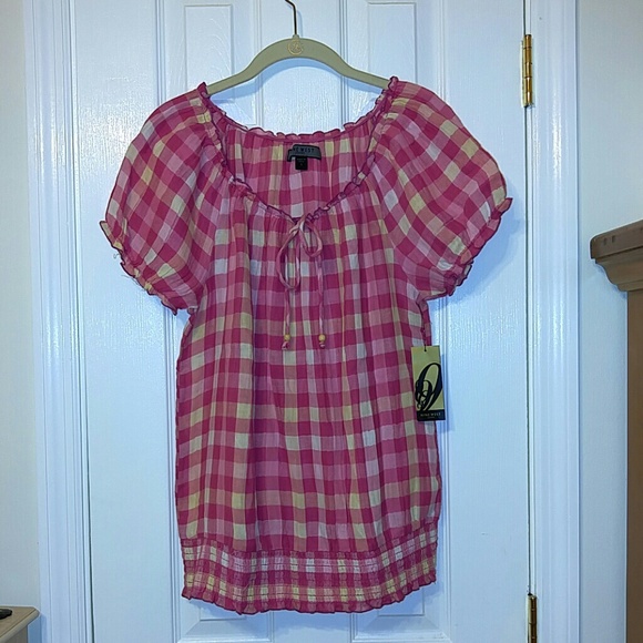 Nine West top