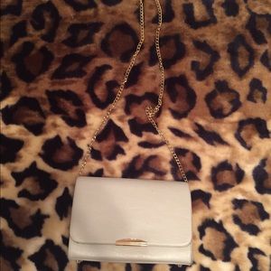 Forever 21 Light grey purse.