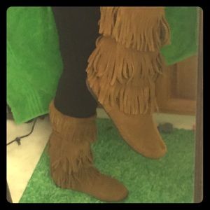 Minnetonka fringe boots!
