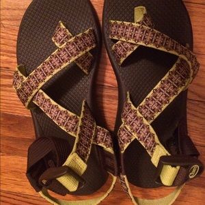 chacos