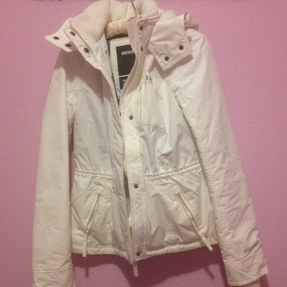 Worn once Abercrombie snow jacket - Picture 1 of 3