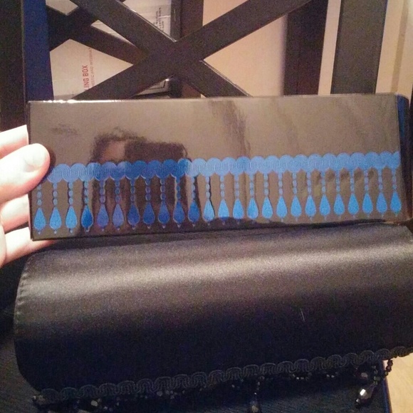 MAC COSMETICS - Picture 2 of 4