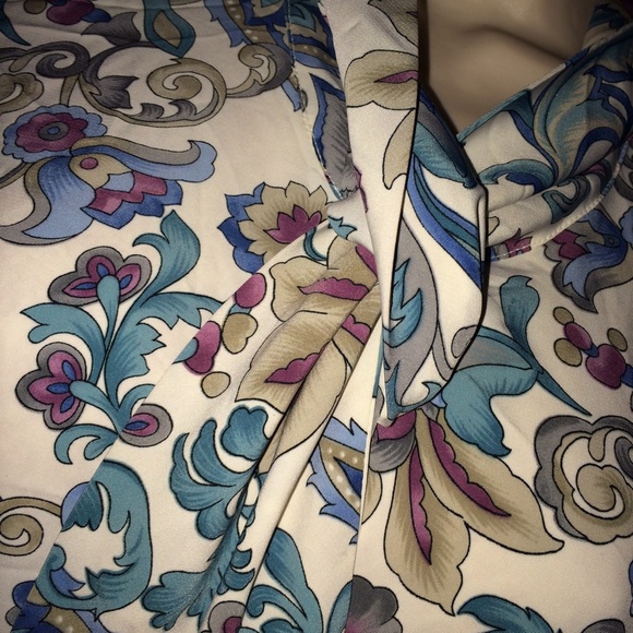 Blouse - Picture 3 of 3
