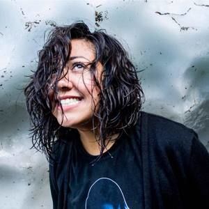 Meet your Posher, Pilar