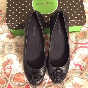 Kelly & Katie Angela Leather Small Wedge Flats