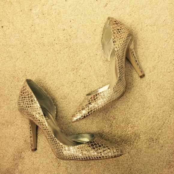 BCBGeneration silver snake skin sexy heel