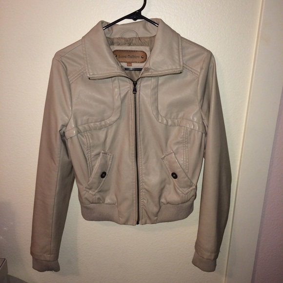 Beige pleather jacket - Picture 1 of 2