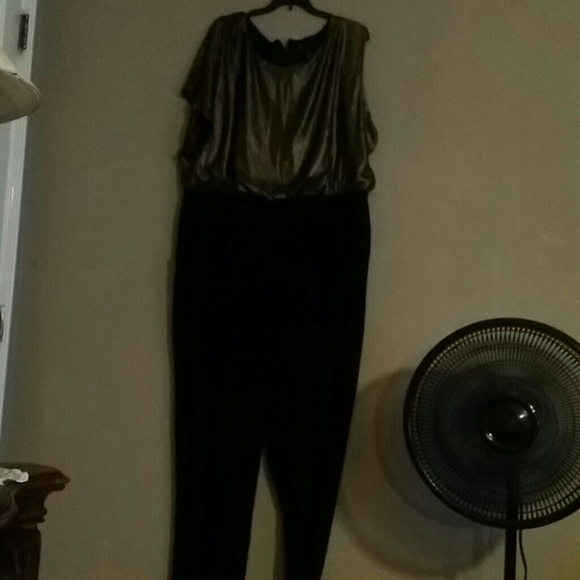 Lane Bryant women sz 22/24 Gold and Black Jumpsuit