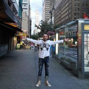 Meet your Posher, Gio