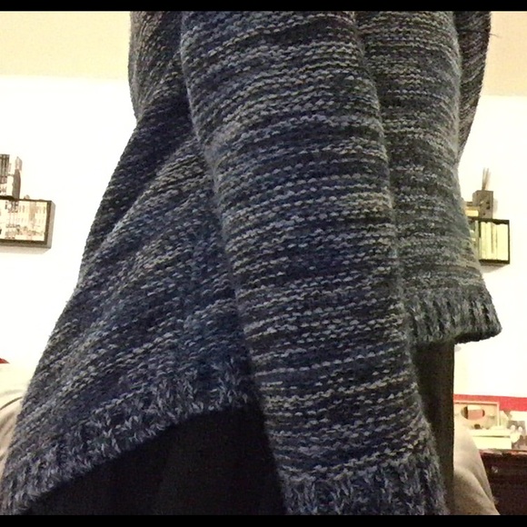 Planet Gold High-Low Sweater - Picture 2 of 3