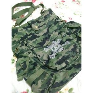 Camo print Airwalk bag