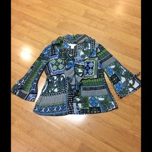 Beautiful multicolored blouse!🌺