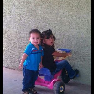 Meet your Posher, Neydi