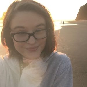 Meet your Posher, Gabrielle